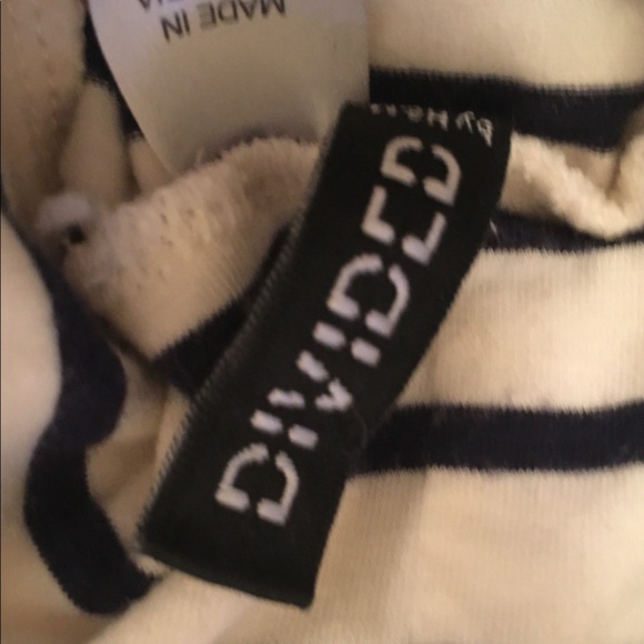 🌟5/$25⚡️ H&M Divided long sleeved cotton navy striped dress - Picture 9 of 10